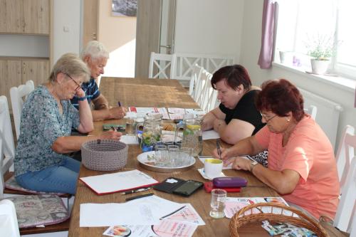 Knihovna - Klub seniorů v knihovně - 3. 9. 2025
