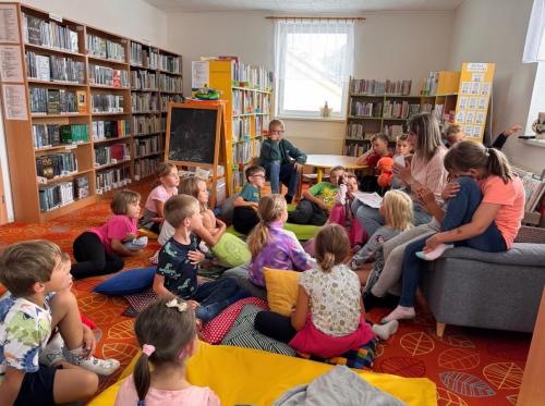 Knihovna - ZŠ Ořechov v knihovně - Jak to chodí v knihovně a Itálie - 10.9.2025