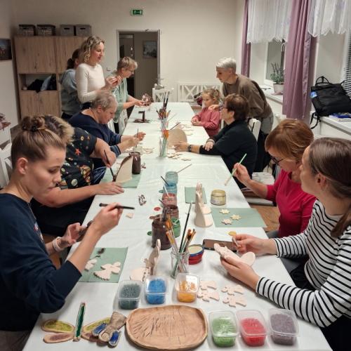 Knihovna - Vánoční keramická dílna - 2. 12. 2025